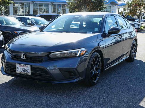 Certified 2024 Honda Civic Sport image 3