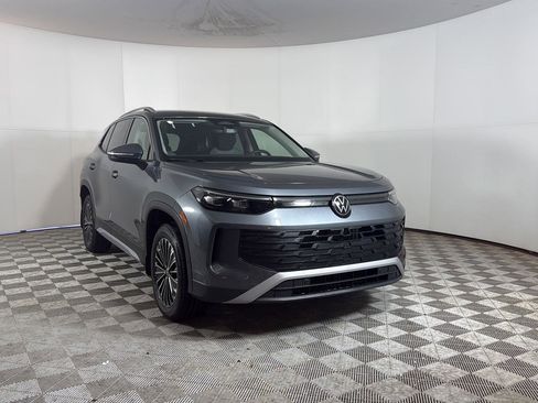 New 2026 Volkswagen Tiguan S AWD/4WD image 1