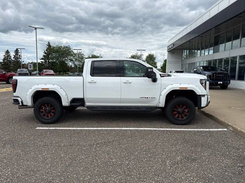 Used 2024 GMC Sierra 3500 AT4 AWD/4WD image 7