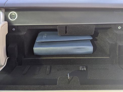 Used 2016 Land Rover Range Rover Supercharged image 42