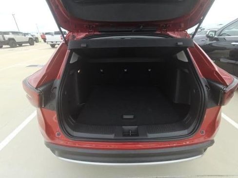 Used 2026 Chevrolet Trax LT w/ Driver Confidence Package FWD image 6