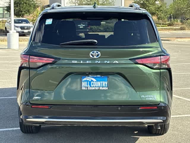 Used 2024 Toyota Sienna Platinum AWD/4WD image 5