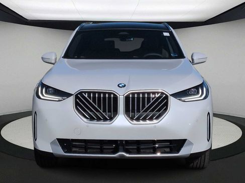 Used 2026 BMW X3 xDrive30i w/ Convenience Package AWD/4WD image 3