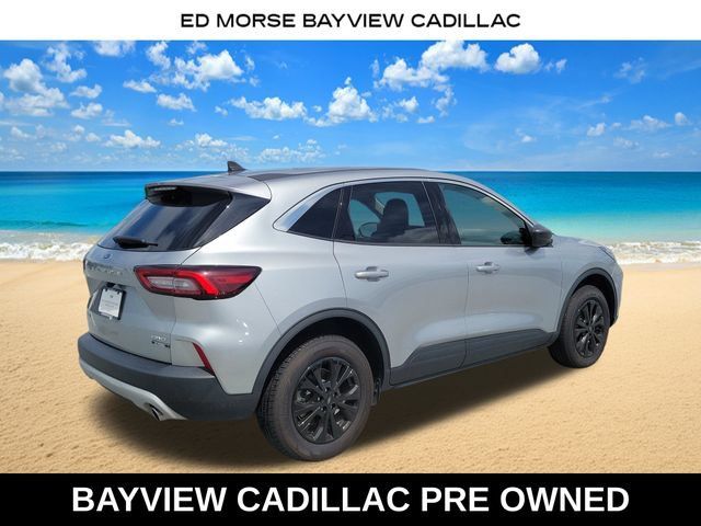 Used 2024 Ford Escape Active AWD/4WD image 3