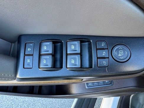 Used 2019 GMC Yukon XL Denali w/ Open Road Package image 13