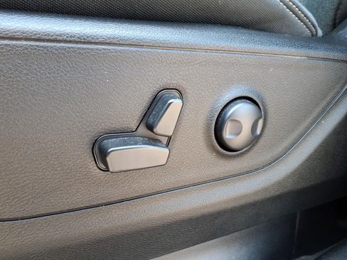 Used 2022 RAM 1500 Big Horn AWD/4WD image 13
