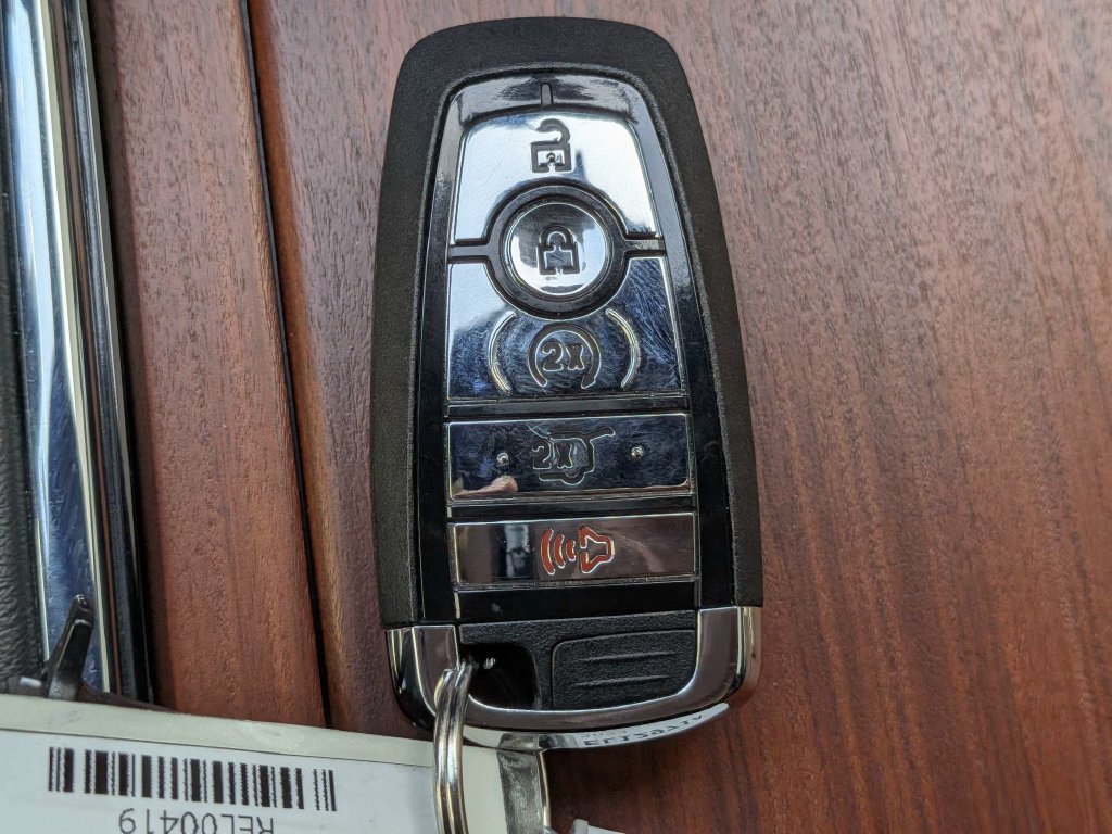 Certified 2024 Lincoln Navigator Reserve AWD/4WD image 32