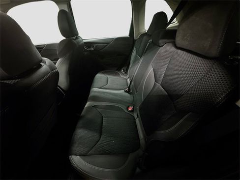 Used 2021 Subaru Forester Premium image 22