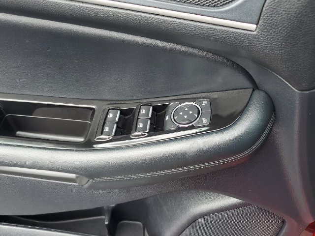 Used 2019 Ford Edge SEL w/ Equipment Group 201A AWD/4WD image 23