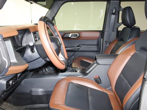 Used 2024 Ford Bronco Outer Banks w/ Sasquatch Package image 17