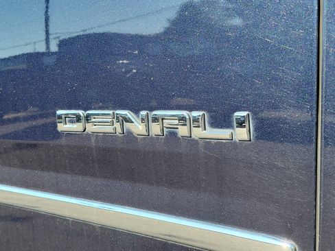 Used 2017 GMC Yukon XL Denali w/ Open Road Package image 6