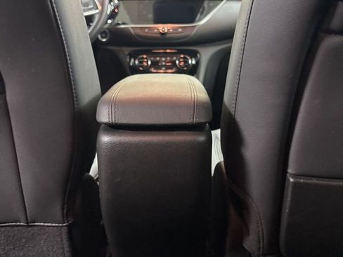 Used 2023 Buick Encore GX Select w/ Safety Package II image 18