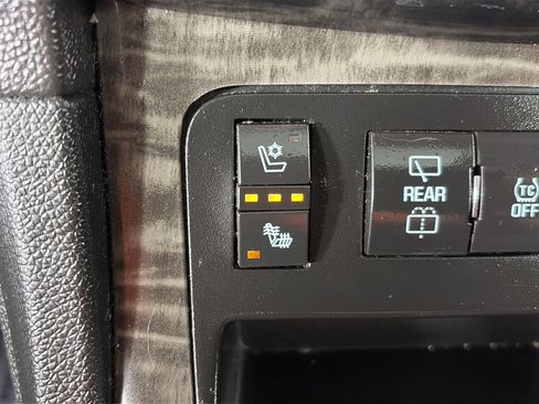 Used 2014 Buick Enclave Premium w/ Trailering Provision Package FWD image 23