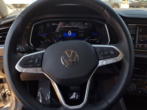 Certified 2023 Volkswagen Jetta SE FWD image 13