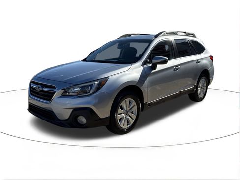 Used 2019 Subaru Outback 2.5i Premium image 4