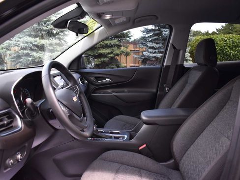 Used 2023 Chevrolet Equinox LT AWD/4WD image 16