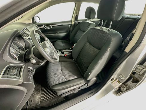 Used 2019 Nissan Sentra SV FWD image 13