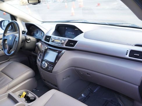 Used 2017 Honda Odyssey EX-L image 21
