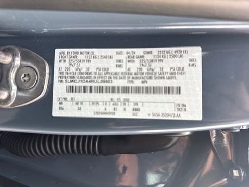 Certified 2024 Lincoln Corsair AWD w/ Equipment Group 101A image 34