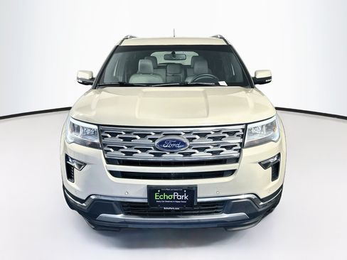 Used 2018 Ford Explorer Limited FWD image 2