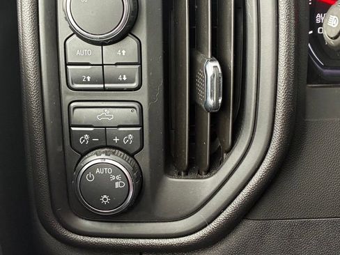 Used 2024 Chevrolet Silverado 1500 Custom Trail Boss w/ LPO, Dark Essentials Package AWD/4WD image 6