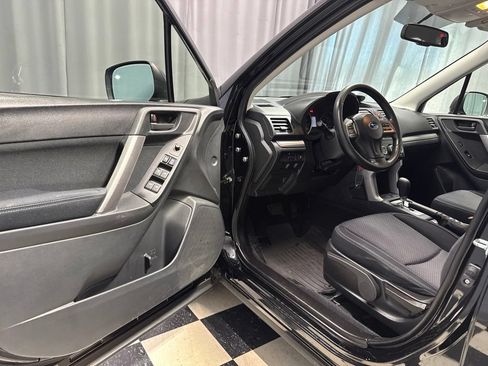 Used 2015 Subaru Forester 2.5i w/ Alloy Wheel Package AWD/4WD image 7