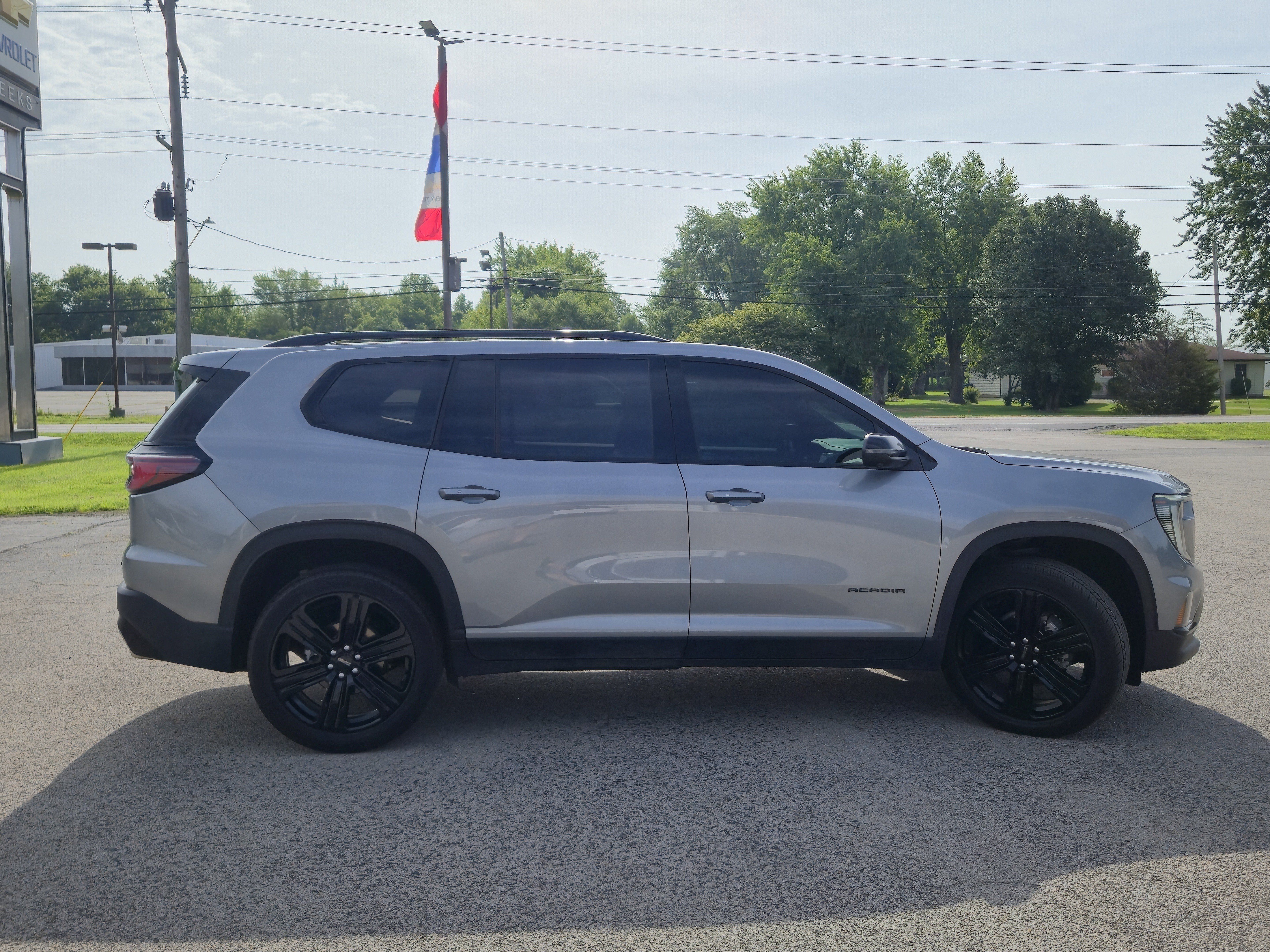 Used 2026 GMC Acadia Elevation w/ Black Edition FWD image 12