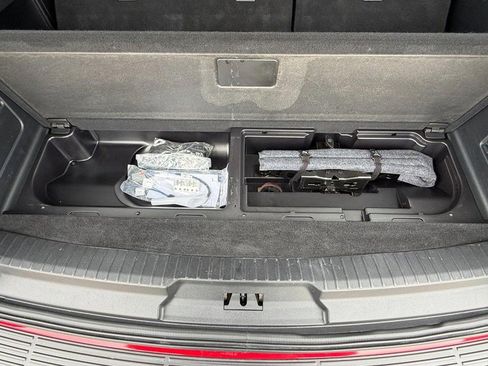 Used 2019 Ford Expedition XLT AWD/4WD image 17