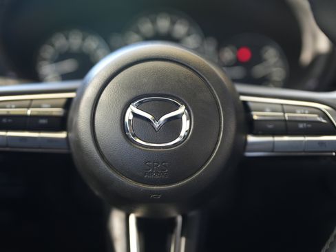 Used 2021 MAZDA MAZDA3 s image 20