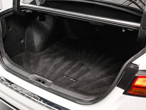 Used 2020 Nissan Altima 2.0 Platinum image 47