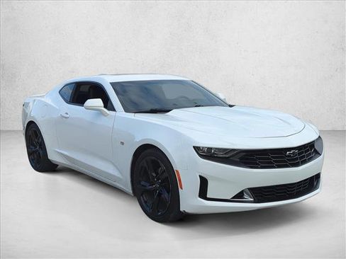 Used 2020 Chevrolet Camaro LT w/ RS Package image 3