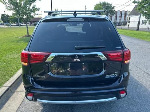 Used 2018 Mitsubishi Outlander SEL AWD/4WD image 18