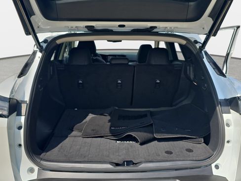 Certified 2025 Nissan Murano SL AWD/4WD image 12