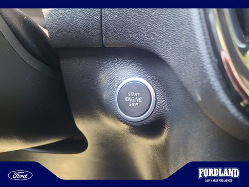 Used 2023 Volvo XC40 B5 Ultimate w/ Climate Package AWD/4WD image 30