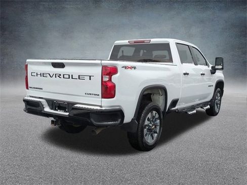 Certified 2022 Chevrolet Silverado 2500 Custom w/ Custom Value Package image 9