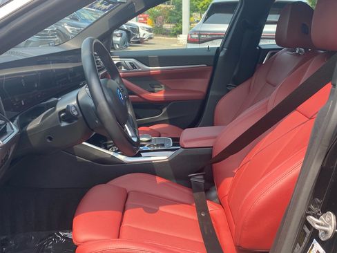 Used 2023 BMW i4 eDrive35 RWD image 11