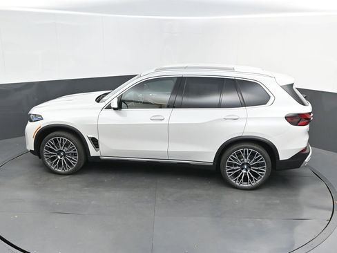 New 2026 BMW X5 sDrive40i RWD image 40