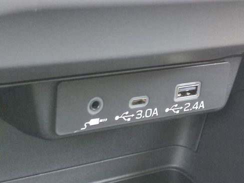 New 2026 Subaru Crosstrek 2.5i Limited w/ Crosstrek Mirror Package image 21