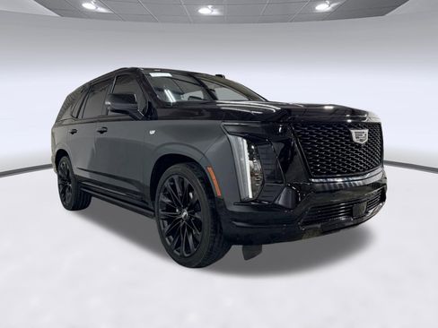 Certified 2026 Cadillac Escalade Sport w/ LPO, ONYX Package AWD/4WD image 48