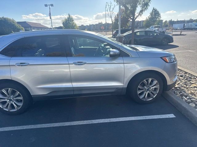 Used 2019 Ford Edge Titanium FWD image 53