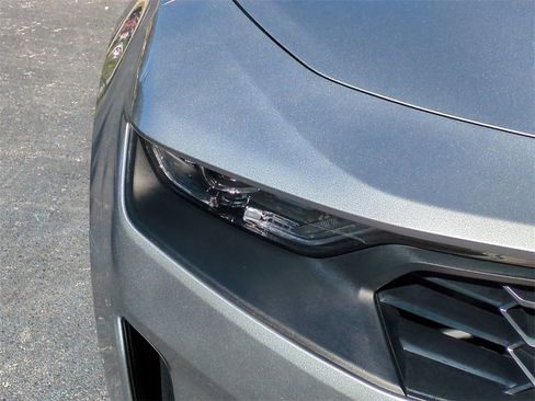 Used 2024 Chevrolet Camaro LT w/ RS Package image 10