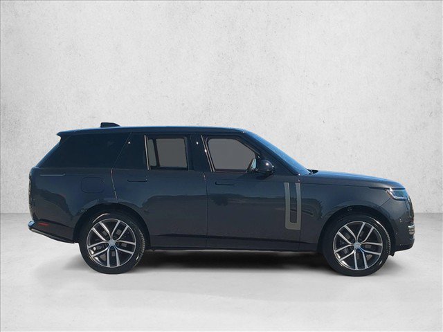 Used 2024 Land Rover Range Rover SE AWD/4WD image 4