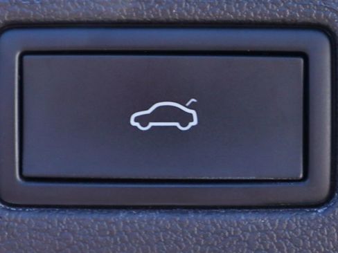 Used 2024 Volkswagen Tiguan SE FWD image 27