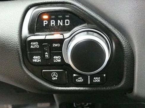 Used 2023 RAM 1500 Big Horn AWD/4WD image 31