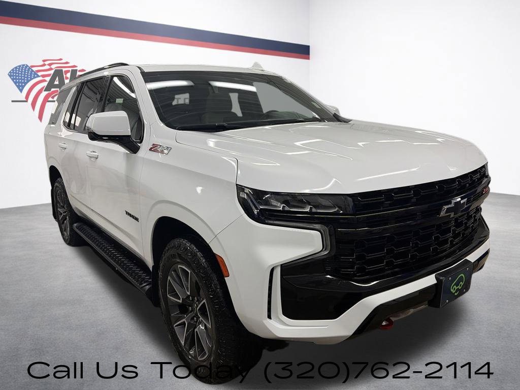Used 2024 Chevrolet Tahoe Z71 w/ Luxury Package AWD/4WD image 3