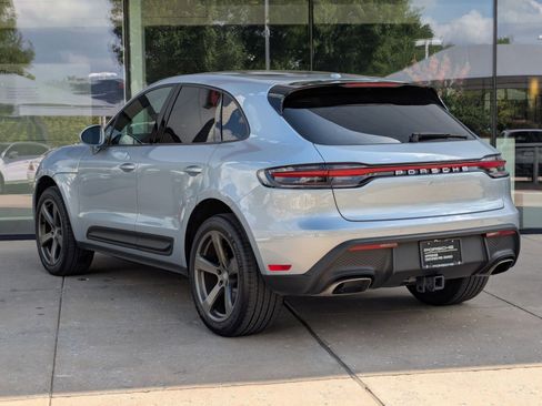 Certified 2026 Porsche Macan AWD/4WD image 3