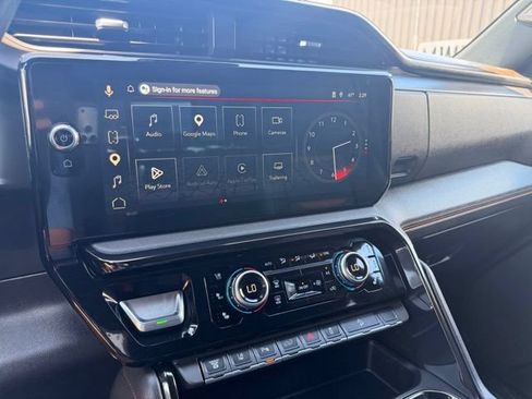 Used 2025 GMC Sierra 3500 AT4 w/ AT4 Premium Plus Package AWD/4WD image 18