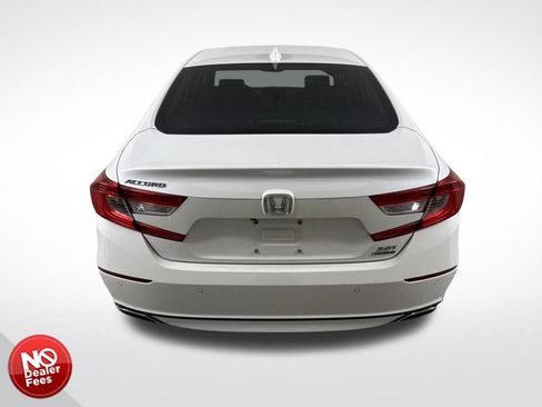 Used 2018 Honda Accord Touring image 4