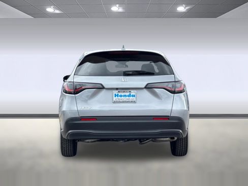 New 2026 Honda HR-V LX image 9