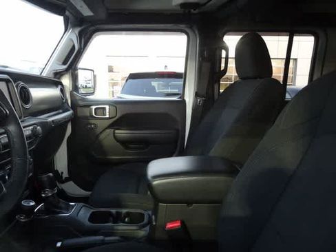 Used 2022 Jeep Wrangler Unlimited Sport AWD/4WD image 9